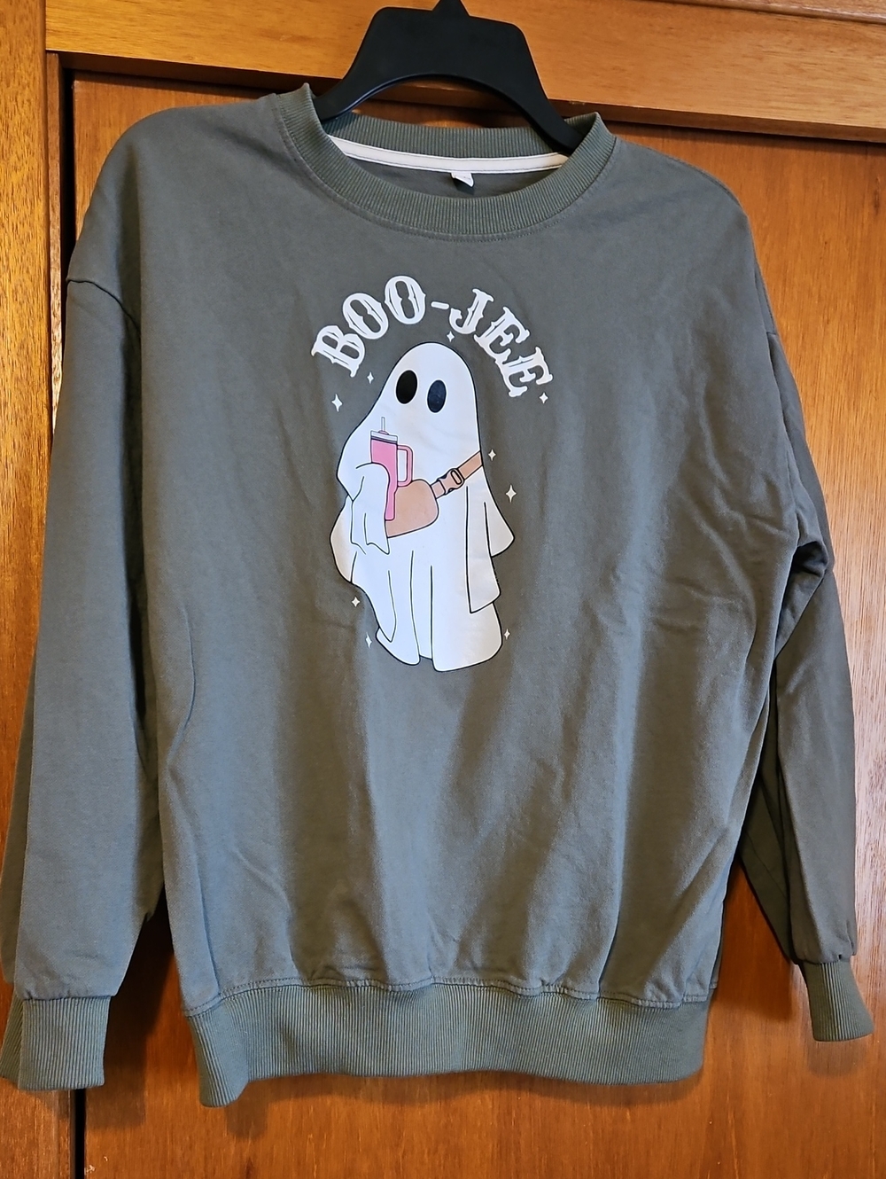 Ghost/Halloween Sweatshirt Sz Medium
